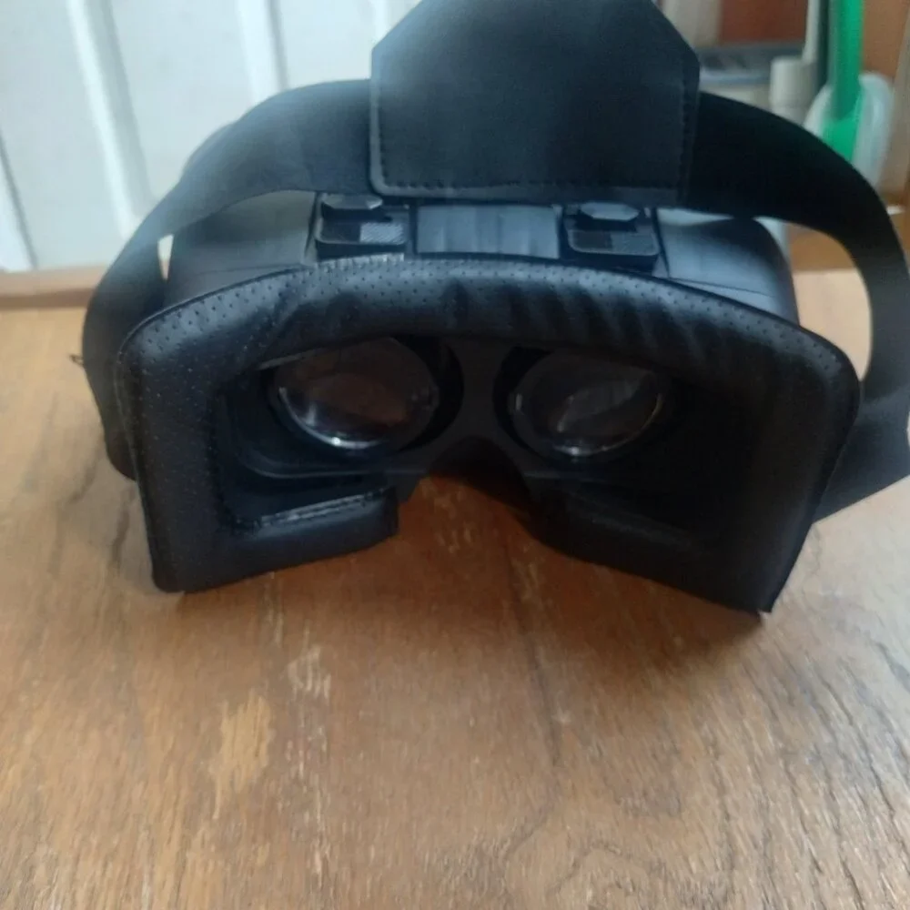Onn Virtual Reality Smart Phone Headset, color black